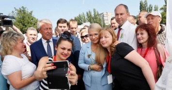 Юлия Тимошенко пиарится на успехе группы Kazka