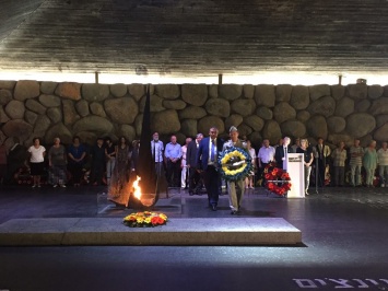 Чрезвычайный и Полномочный Посол Украины в Государстве Израиль Геннадий Надоленко принял участие в церемонии семьдесят седьмой годовщины трагедии в Бабьем Яру