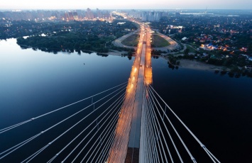 В "Киевавтодоре" заявили, что Южный мост придется все время ремонтировать