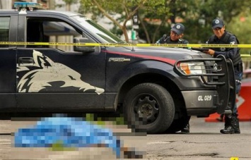 «Не хватило места в морге»: В Мексике обнаружили грузовик со 157 трупами