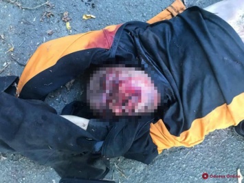 В парке имени Шевченко обнаружено тело убитого: работает полиция (18+)