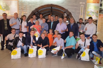 Ветераны Терновского шахтоуправления посвятили в горняки юных лицеистов