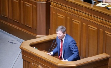 Наш край »Министр транспорта должен уйти в отставку из-за обвинений и признание миллиардных краж на« Укрзализныци »