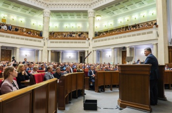 Программная речь Порошенко в Раде: Эксперт назвал маркеры шизофрении
