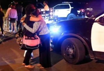 На поминках в одном из американских городов открыли стрельбу - 5 раненых, в том числе ребенок