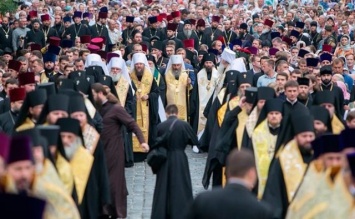 Они душегубы: украинцы массово бегут из Московского патриархата в Киевский