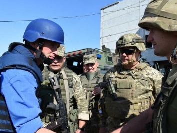 Министр обороны Великобритании заявил о намерении отправить в Украину морских пехотинцев и патрули Королевского флота