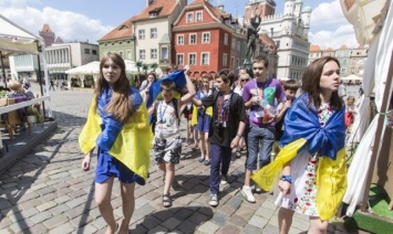 Надвигается катастрофа: украинцы побили рекорд в Польше, и это не заробитчане