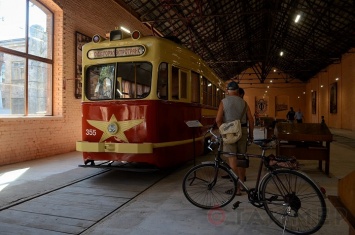 В Одессе провели экскурсию в прошлое городских трамваев и троллейбусов
