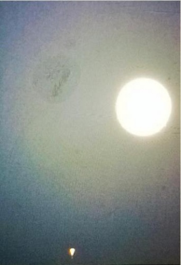 НЛО был замечен вчера вечером рядом с Луной в США