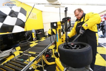 Спорткары класса BMW M240i Racing Cup серии VLN будут оснащать шинами Dunlop