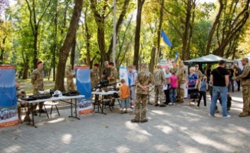 В Днепре впервые состоялась ярмарка вакансий для ветеранов боевых действий на востоке Украины