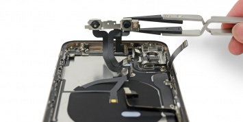Специалисты iFixit разобрали новые iPhone и нашли парочку отличий
