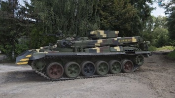В Украине вывели на тесты бронеавтомобиль Лев (ФОТО)