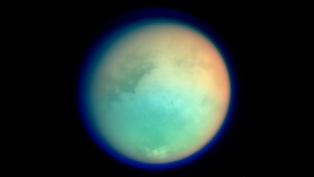 На Титане впервые заметили пылевую бурю