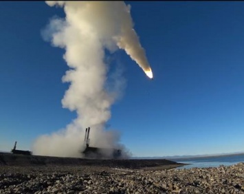 «Впечатляет»: Россияне оценили пуск ракеты комплекса «Бастион» в Арктике