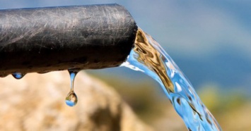 "Крымский титан" незаконно получал воду из подконтрольной части Украины