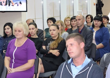 В Николаеве вручили сертификаты начинающим предпринимателям на общую сумму более 200 тысяч гривен