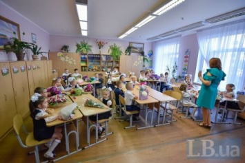 Школы и детсады в Херсонской области возобновили работу после выбросов в Армянске