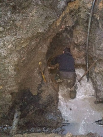В Геническе ликвидировали крупную аварию на водопроводе
