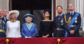 Интимные фото двойников Кейт Миддлтон, принца Уильяма и Меган Маркл слили в сеть