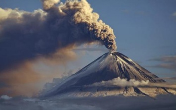 «Мы живем на глобальном взрывном устройстве»: Ученые предсказали конец света из-за вулканов