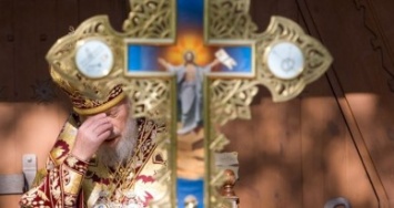 Томос для Украины превратился в борьбу за будущее православия