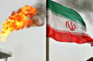 Нефть упала до $ 83 на фоне ожидания сохранения экспорта из Ирана