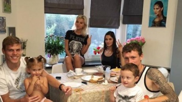 «Сорвало башню»: Кокорин и Мамаев начали дебоширить из-за проблем с женами - мнение