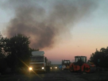 Трассу в Запорожской области накрыло дымовой завесой (Фото)
