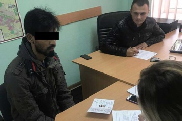 В Харькове поймали иностранца с поддельными документами (фото)