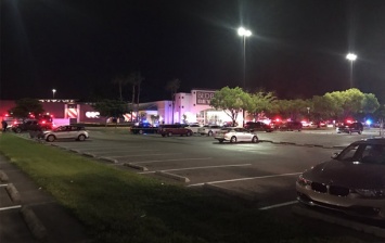 В торговом центре Флориды произошла стрельба, есть погибшие