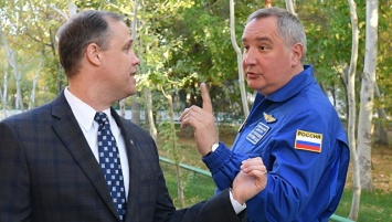 Рогозин и глава НАСА обсудили освоение Луны и поиск внеземной жизни