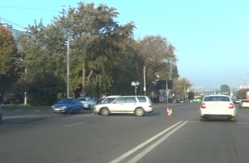 Авария в Харькове: водитель пошел на таран (фото, видео)