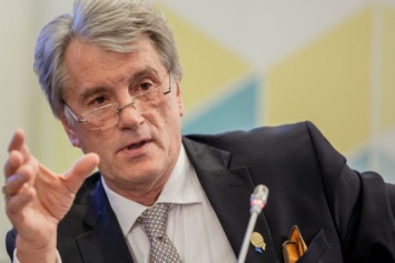 Ющенко публично подсказал Петру Порошенко, чего боится Путин