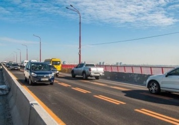 В Днепре открыли отремонтированную часть Нового моста: как она выглядит (фото)