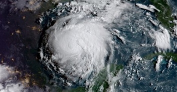 Ураган "Майкл" обрушился на США: уже есть жертвы (видео)