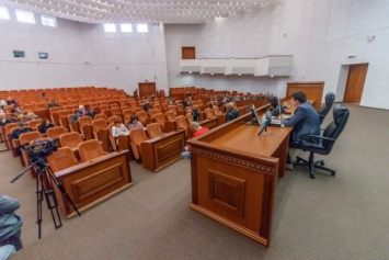 Депутаты горсовета Днепра обсудили усложнение порядка подписания петиций