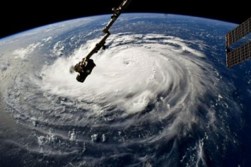 Ученые: Частые ураганы в Атлантике стали следствием глобального потепления