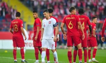 Португалия не без проблем обыграла Польшу