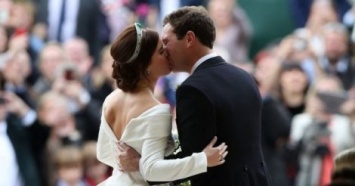 Лучшие моменты королевской свадьбы принцессы Евгении и Джека Бруксбэнка (фото, видео)