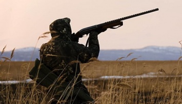 Под Харьковом охотник случайно выстрелил в напарника