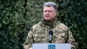Порох нужно держать готовым: Украина готовится к отпору России в Азовском море, - Порошенко