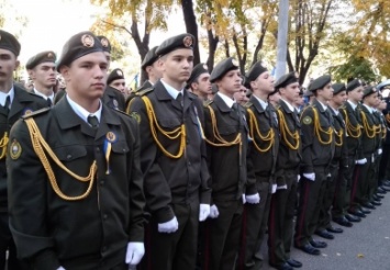 Клятва лицеистов и марш военных: какие мероприятия прошли в Днепре на День защитника Украины?