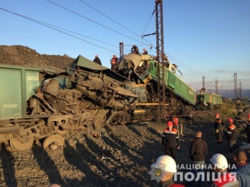 В Днепропетровской области столкнулось два электровоза: есть погибшие