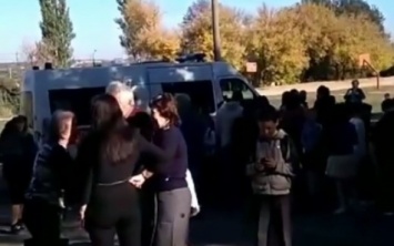 ЧП В Запорожье: Из-за девочки спасателям пришлось эвакуировать триста человек (ВИДЕО)