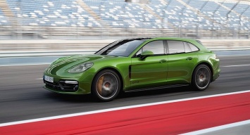 Porsche назвала российские цены на Panamera GTS