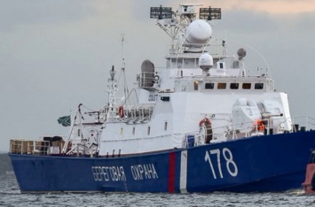 РФ перебросила в Азовское море два военных корабля