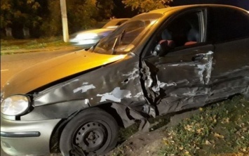 ДТП на Днепропетровщине: авто врезалось в остановку