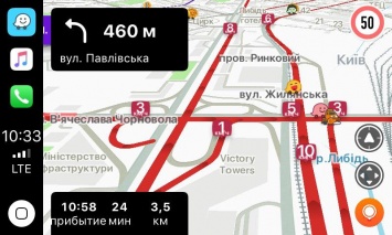 Центр Киева замер в пробках, скорость на трассах до 7 км/ч